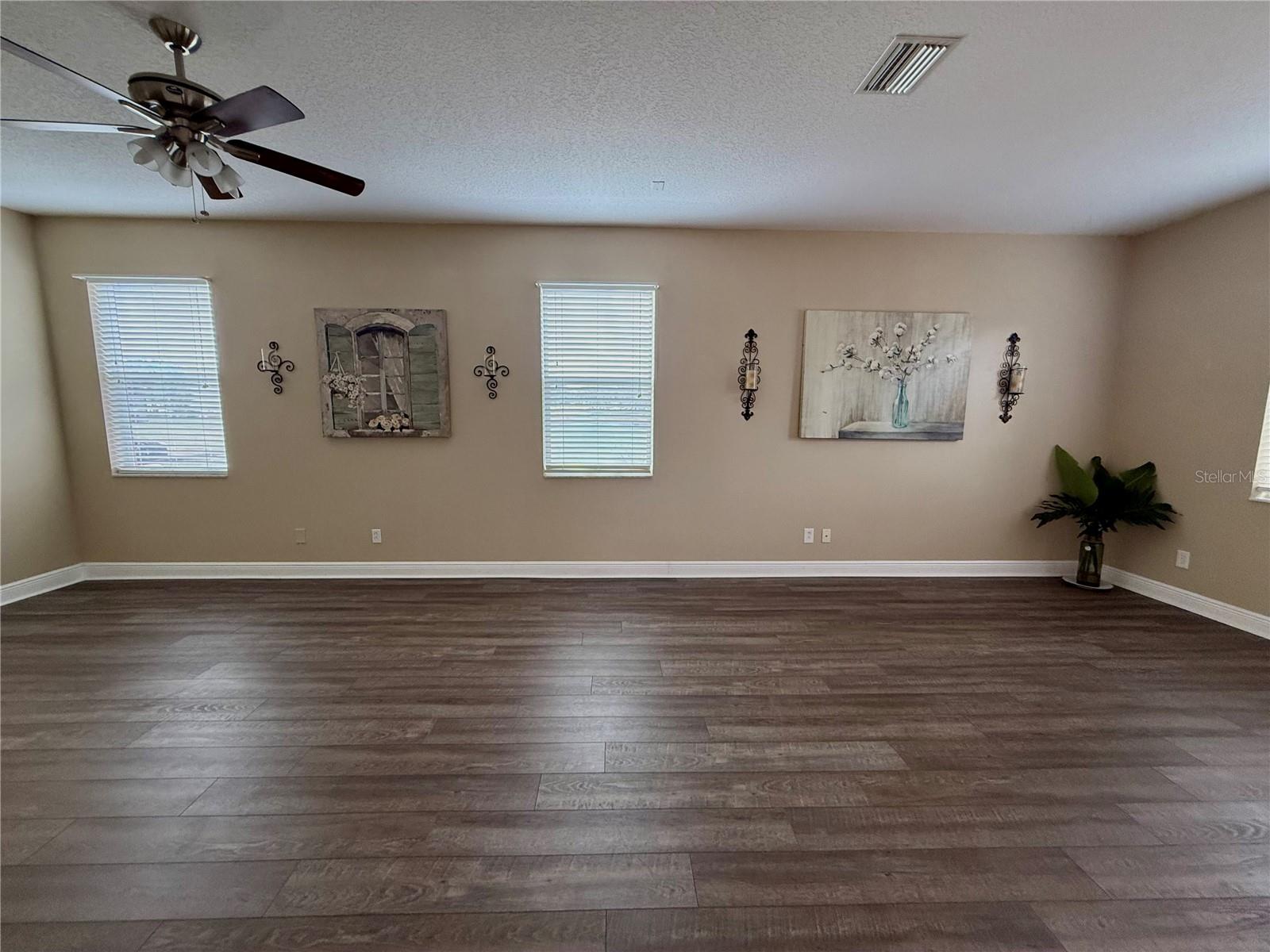 Image 16 of 59 For 11338 Laurel Brook Court