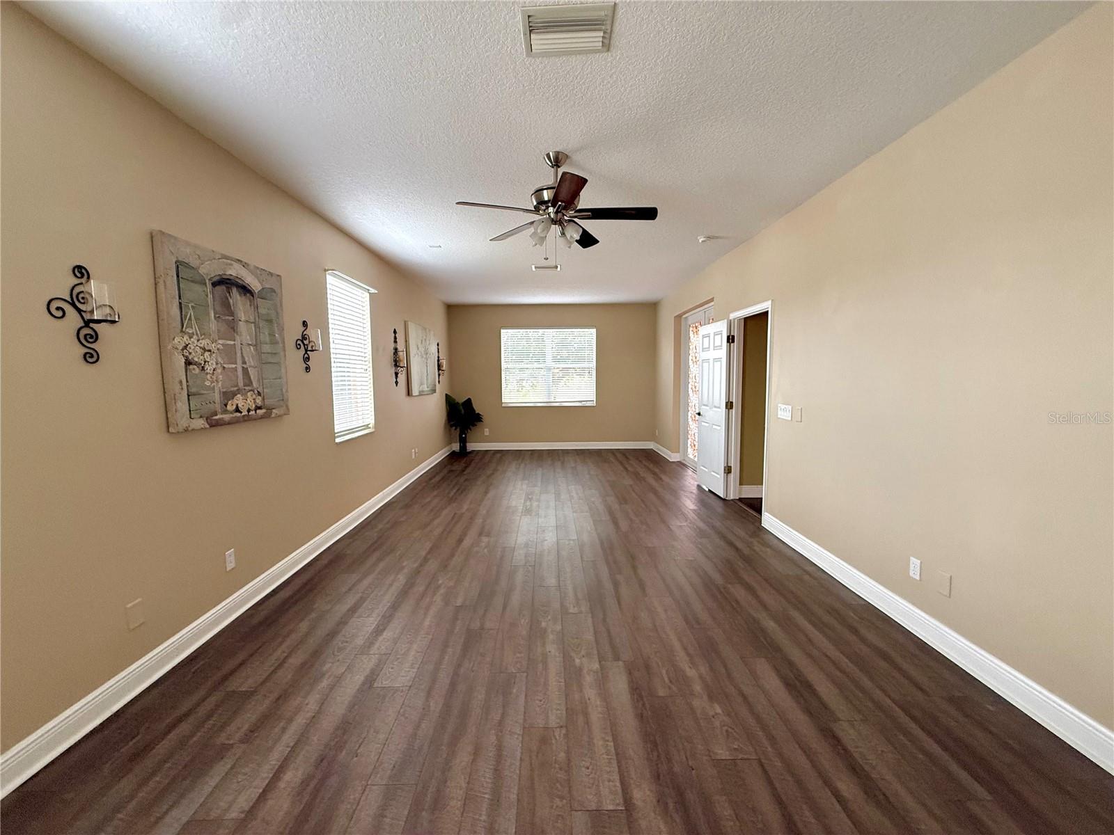 Image 18 of 59 For 11338 Laurel Brook Court