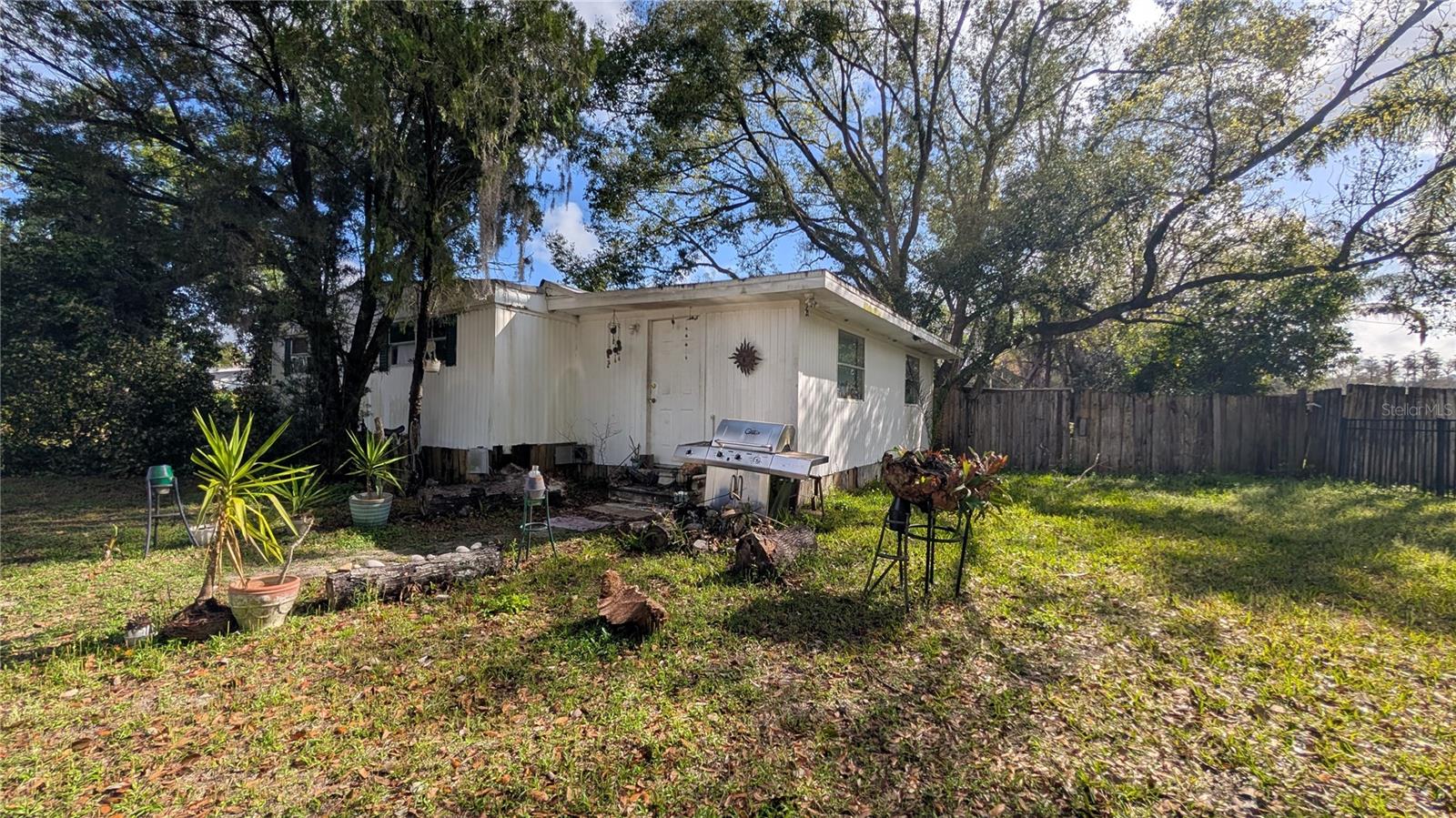 Details for 1960 Andrews Loop, LUTZ, FL 33558