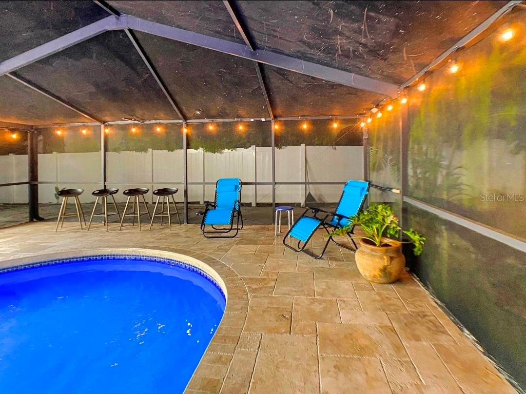 Listing photo id 30 for 7907 Hiawatha Street