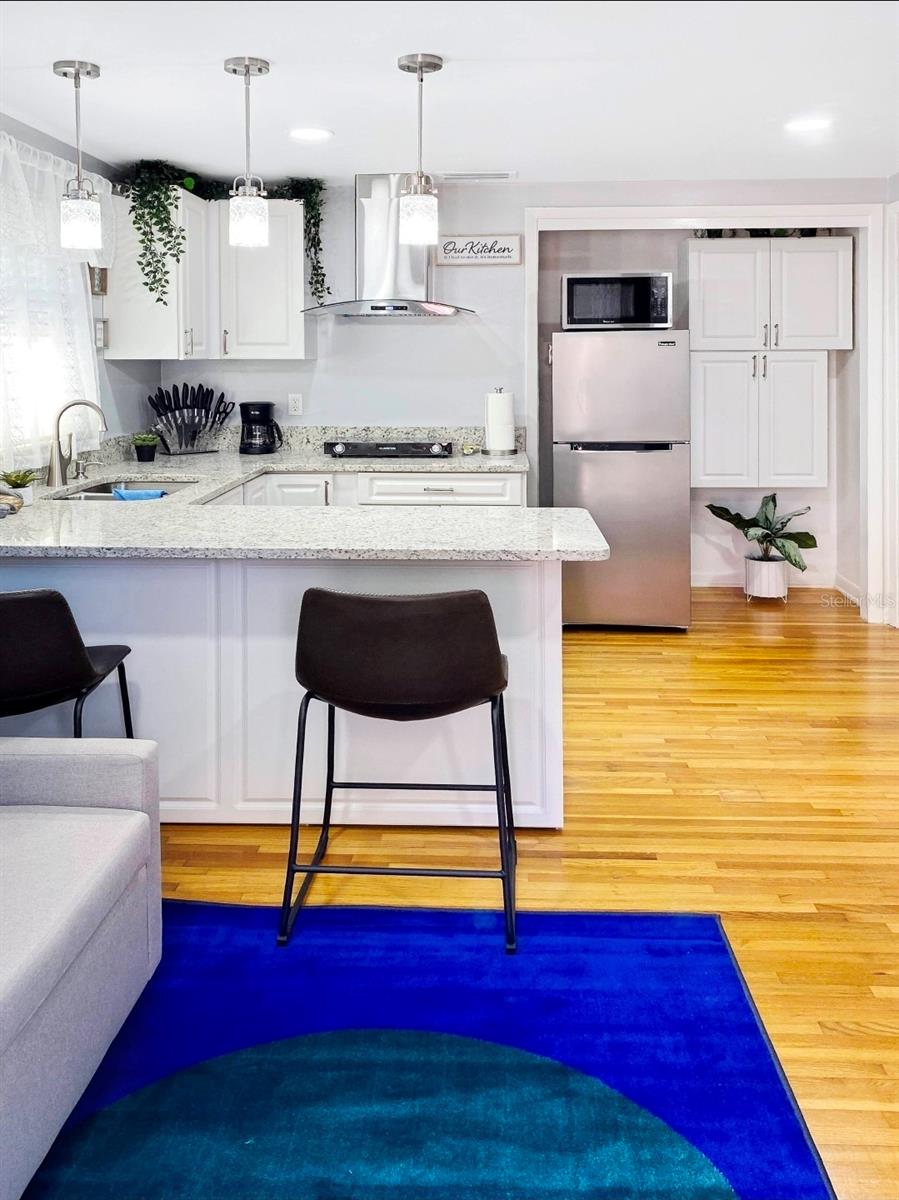 Listing photo id 38 for 7907 Hiawatha Street