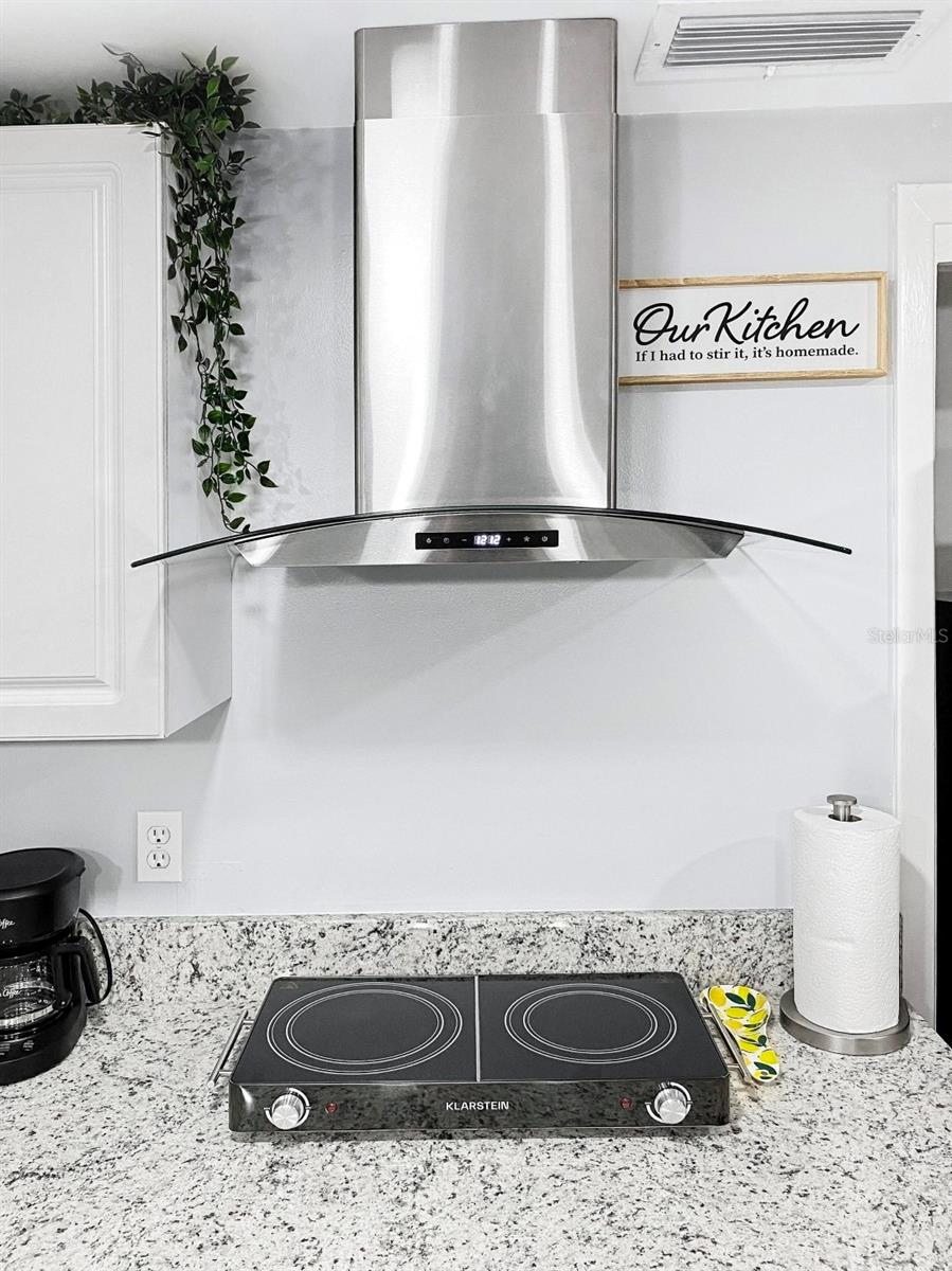 Listing photo id 39 for 7907 Hiawatha Street