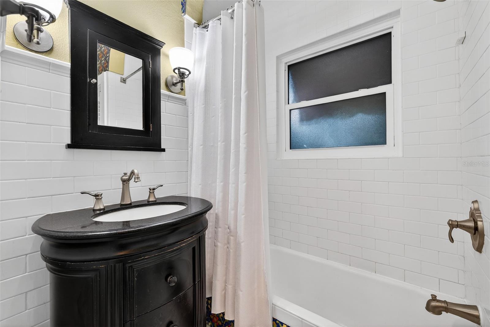 Image 20 of 32 For 745 16th Avenue Ne