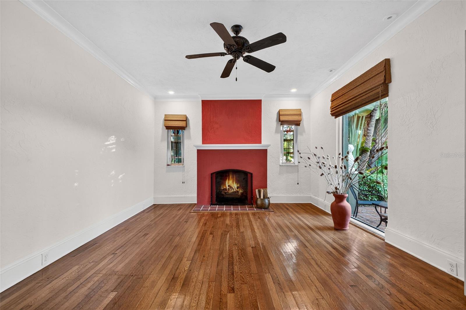 Image 6 of 32 For 745 16th Avenue Ne