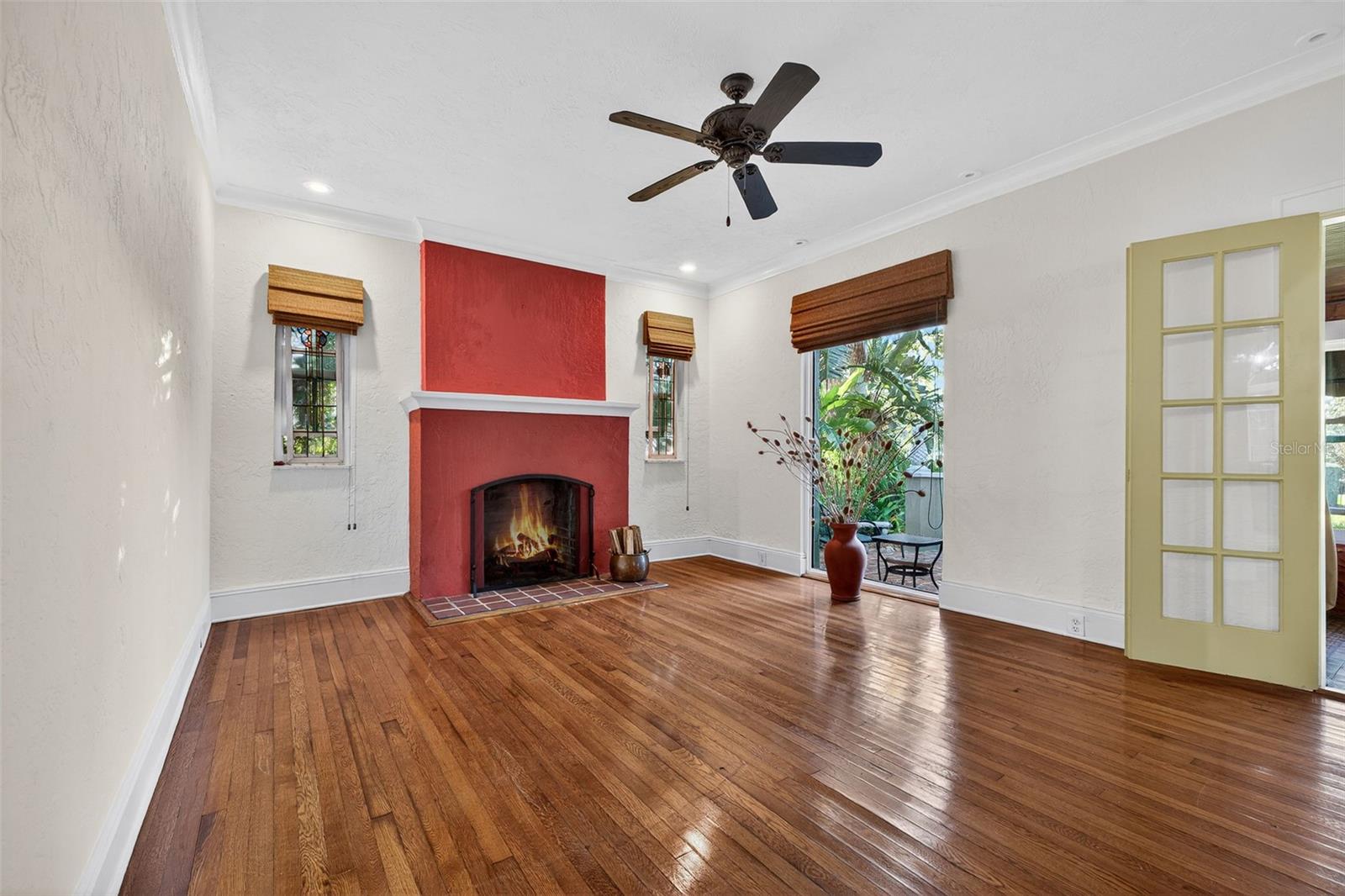 Image 7 of 32 For 745 16th Avenue Ne