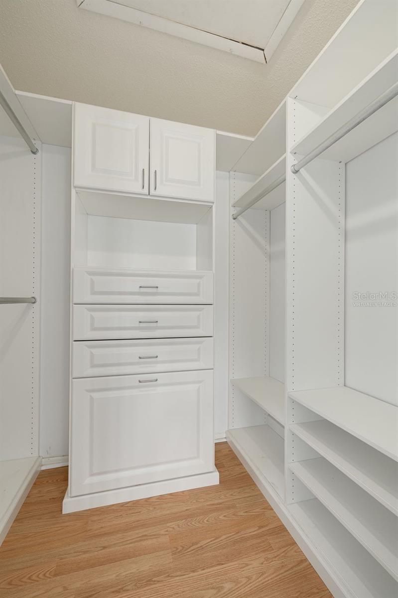 Image 11 of 27 For 1400 Carlisle Court 1262