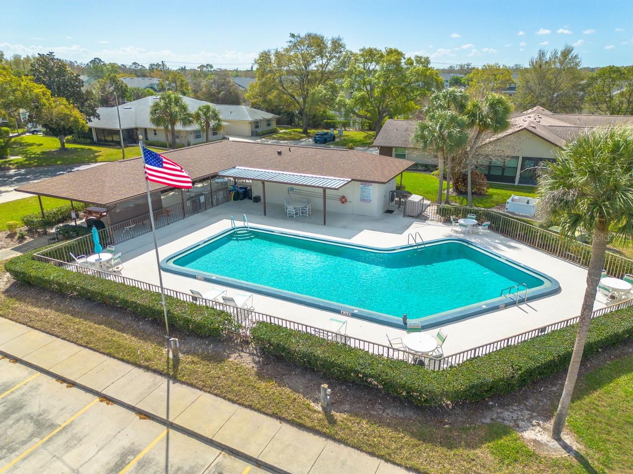 Image 17 of 27 For 1400 Carlisle Court 1262