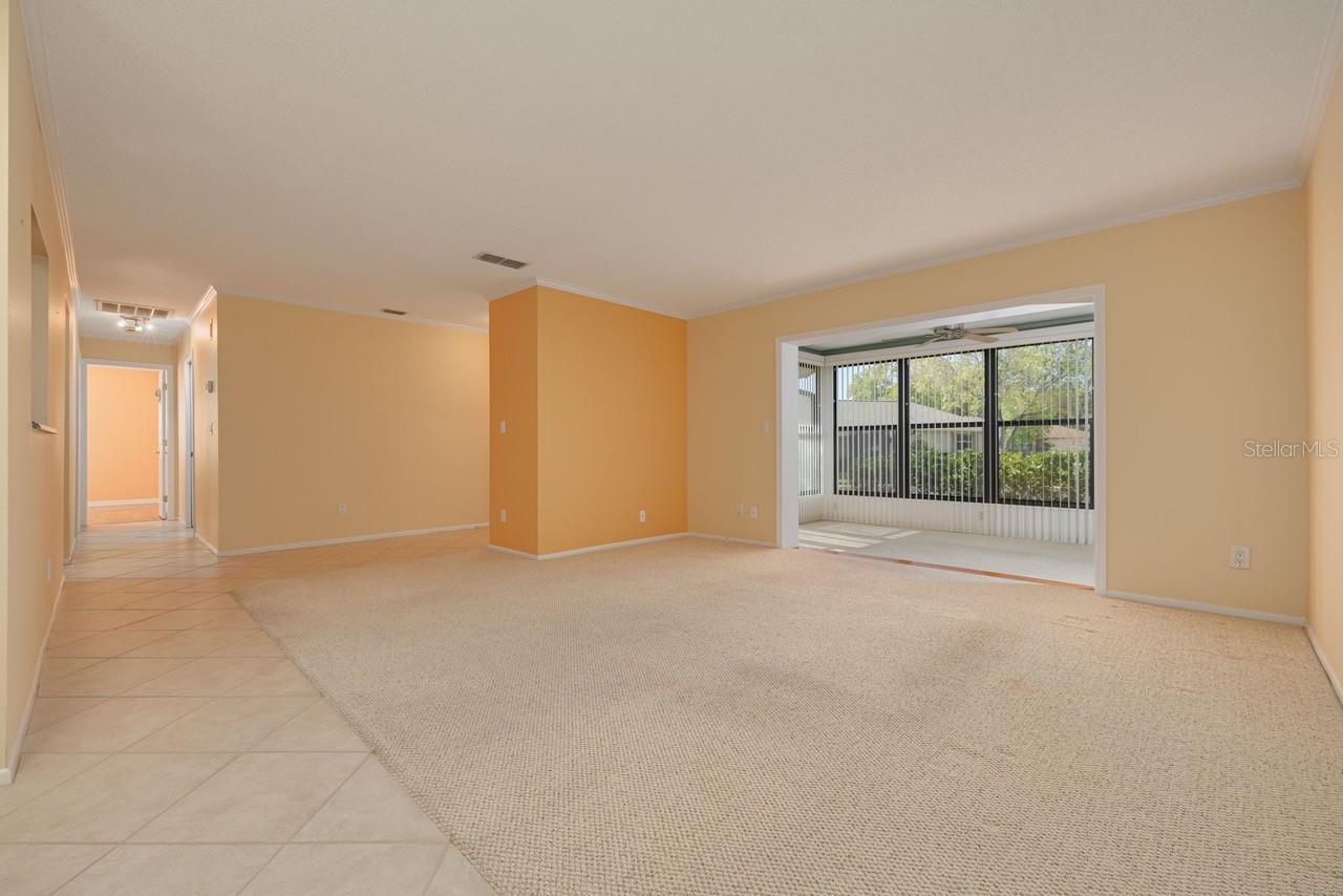 Image 8 of 27 For 1400 Carlisle Court 1262