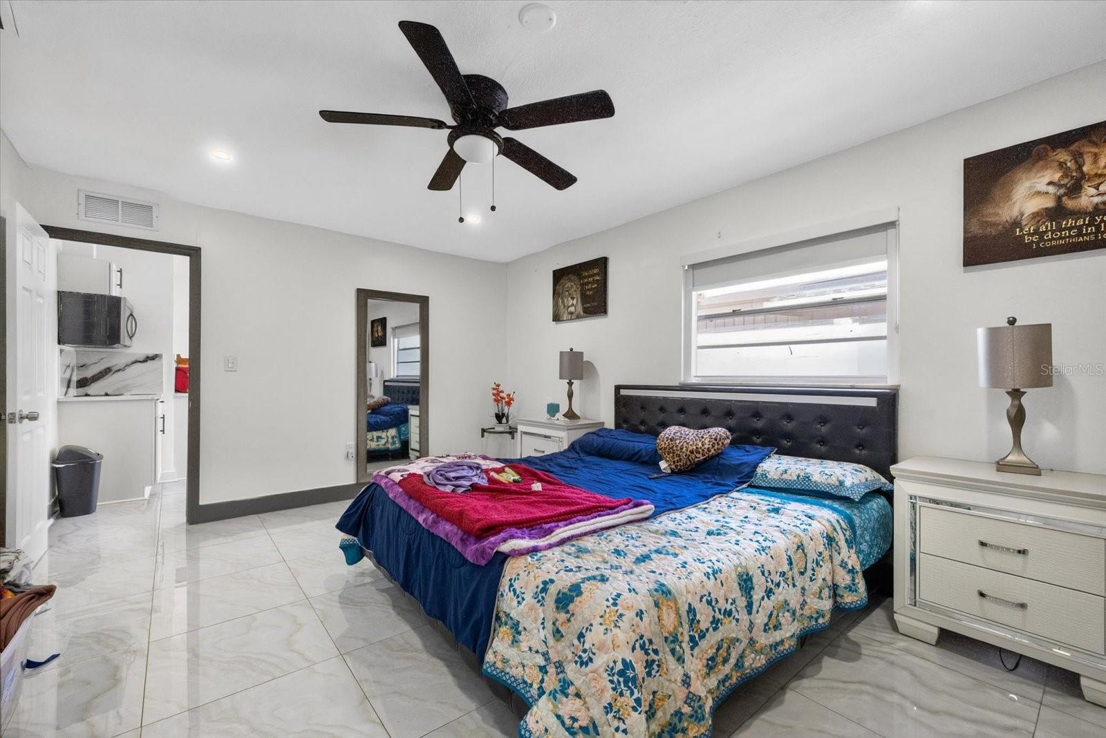 Image 10 of 39 For 5407 Rosemont Avenue