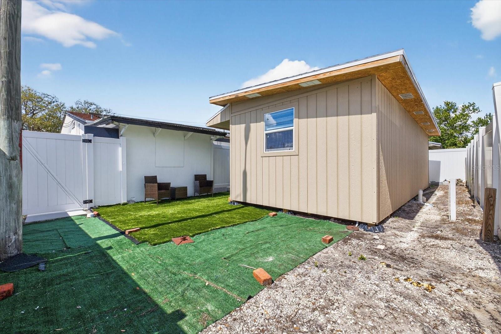 Image 20 of 39 For 5407 Rosemont Avenue