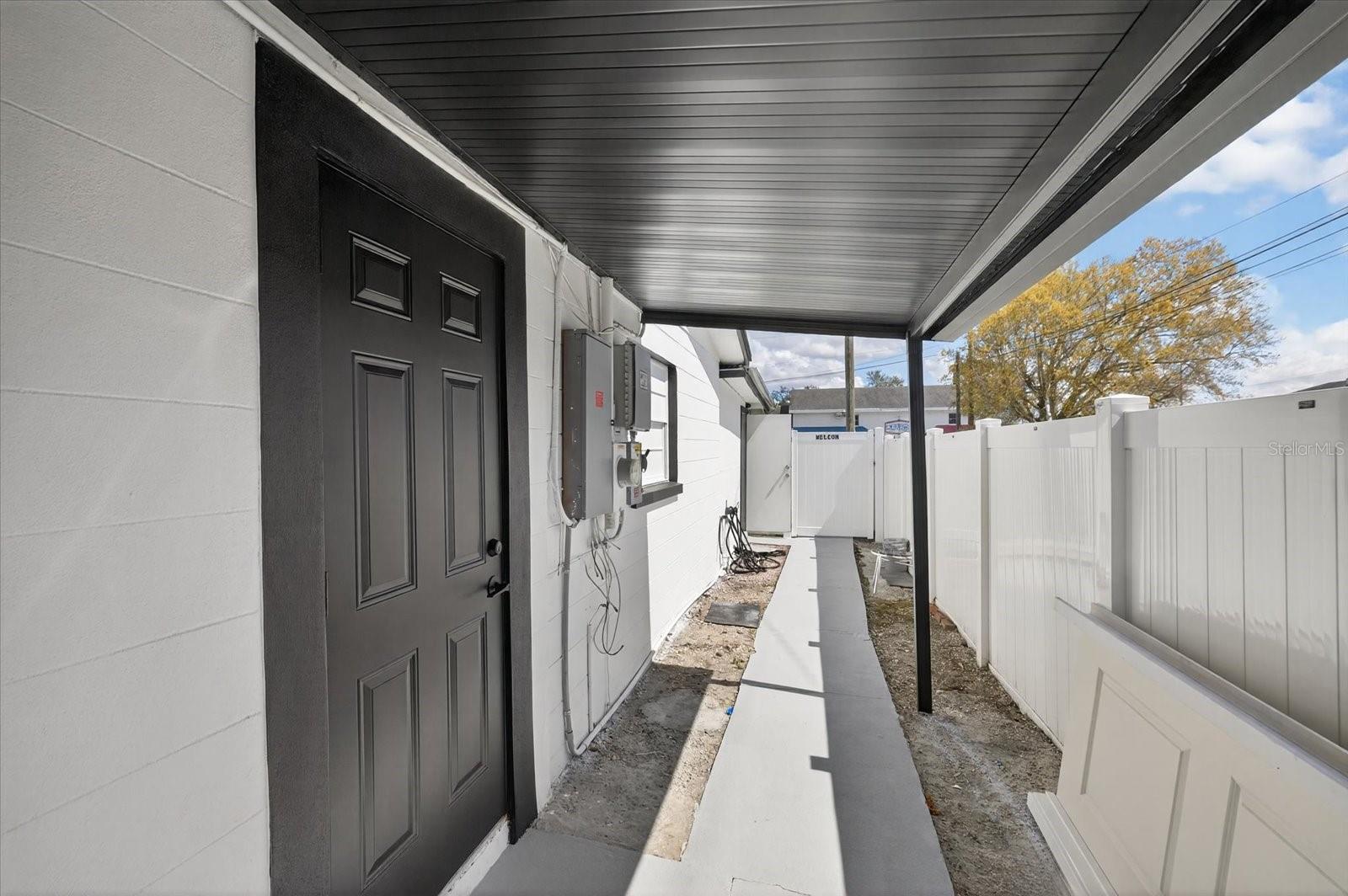 Image 32 of 39 For 5407 Rosemont Avenue