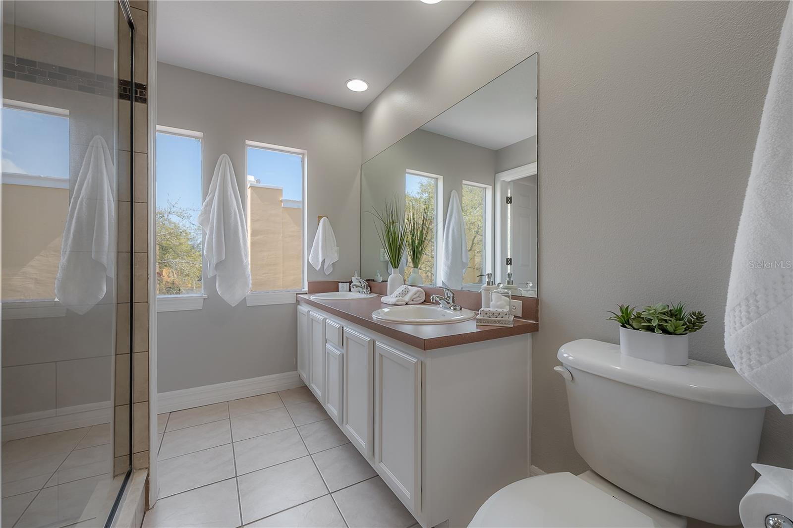 Image 32 of 51 For 3308 Las Campos Place