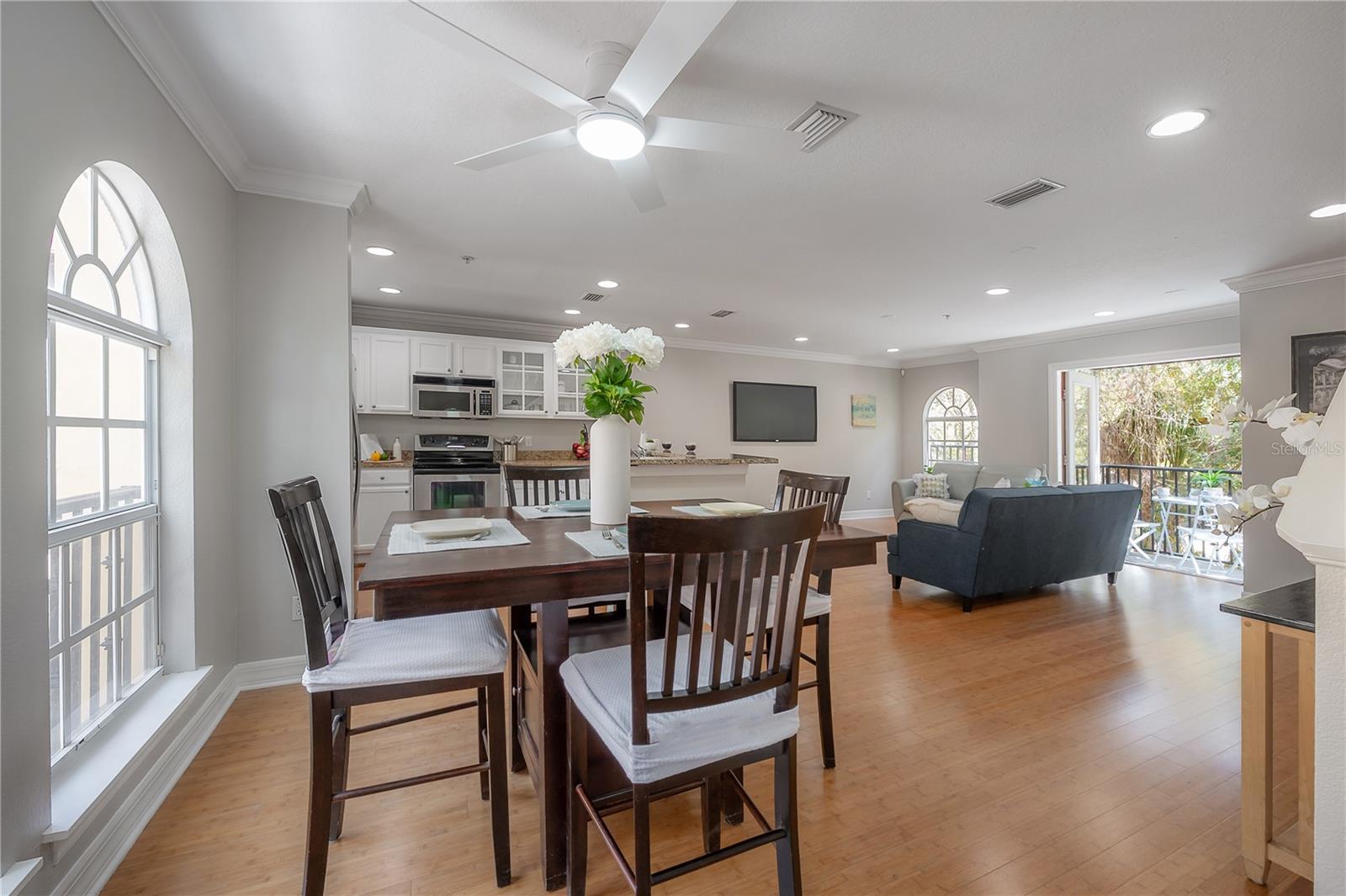 Image 5 of 51 For 3308 Las Campos Place