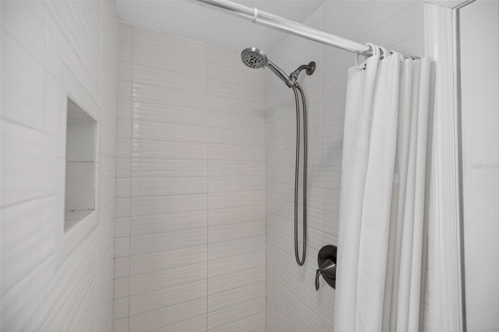 Image 14 of 31 For 3178 12th Avenue N