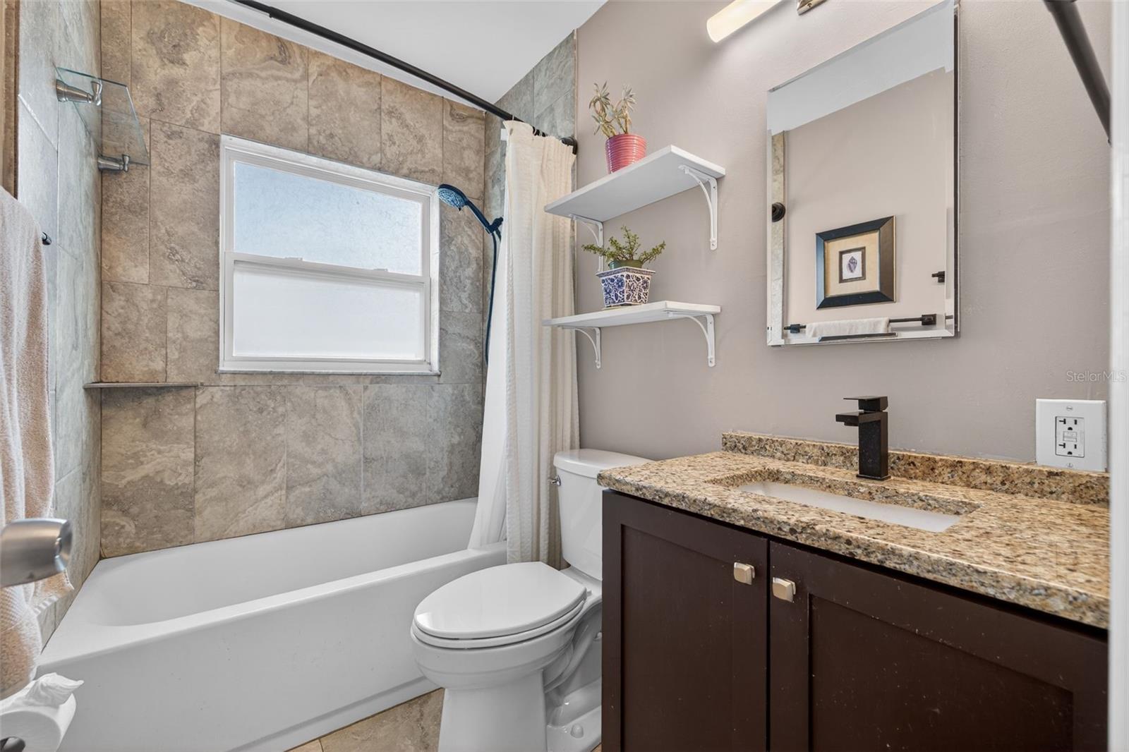 Image 17 of 31 For 3178 12th Avenue N