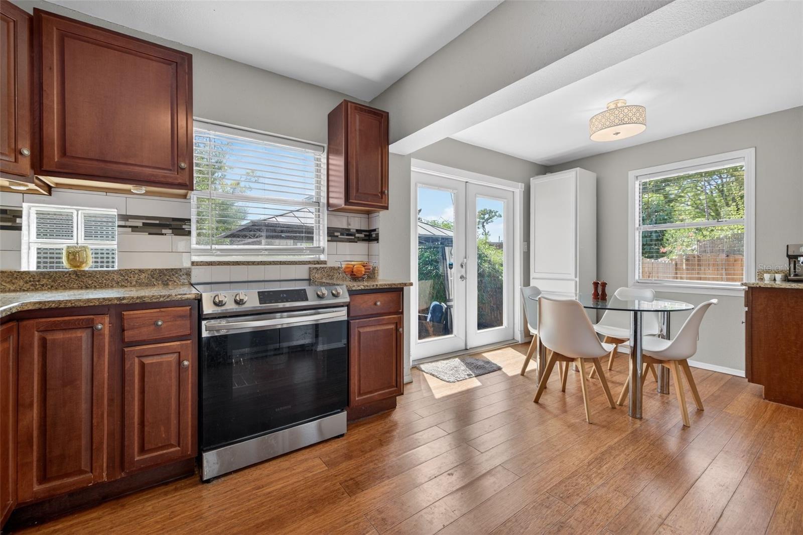 Image 8 of 31 For 3178 12th Avenue N