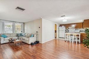 Image 13 of 18 For 3800 Sablewood Drive