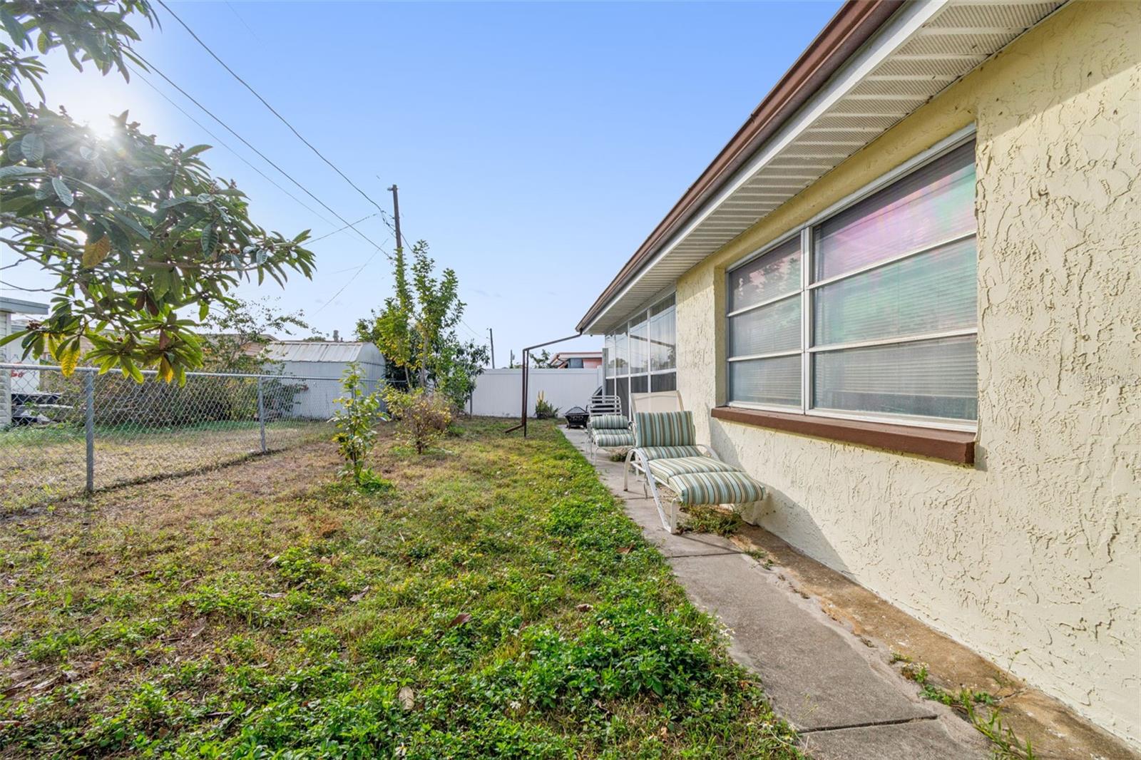 Image 15 of 18 For 3800 Sablewood Drive