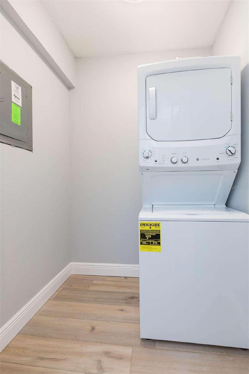 Image 8 of 9 For 7518 Ney Jersy Avenue B