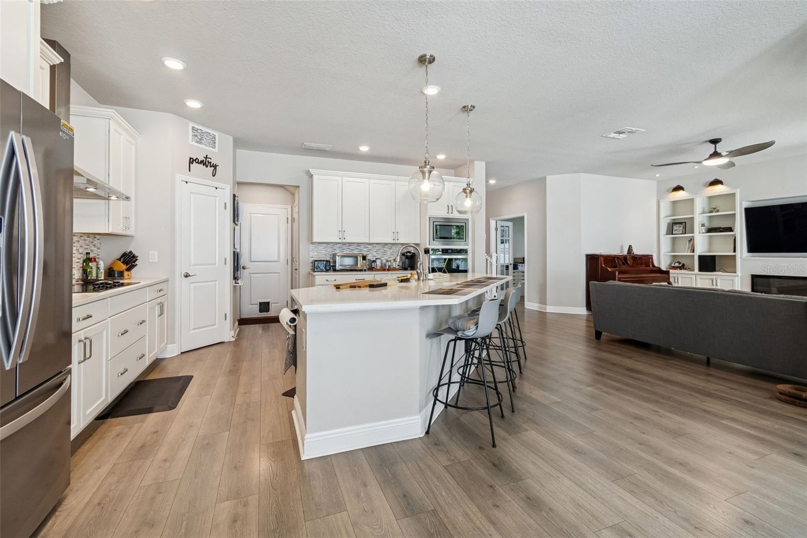 Image 13 of 78 For 2407 Carmen Street