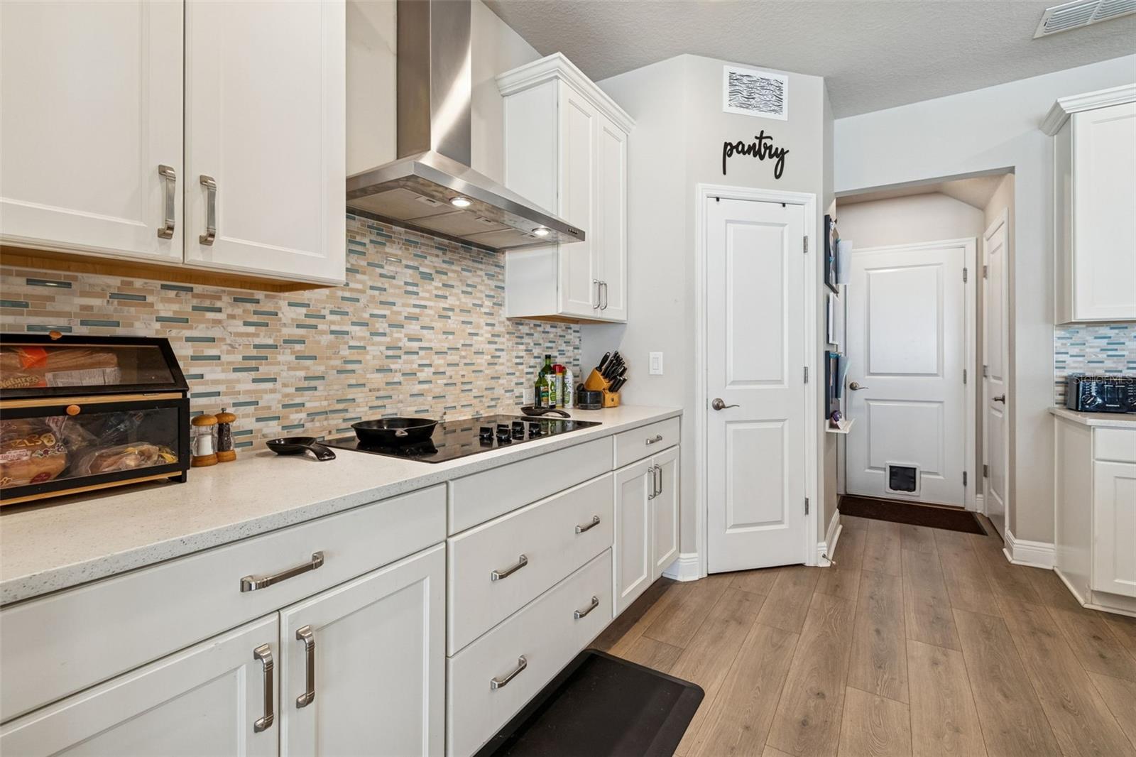 Image 14 of 78 For 2407 Carmen Street