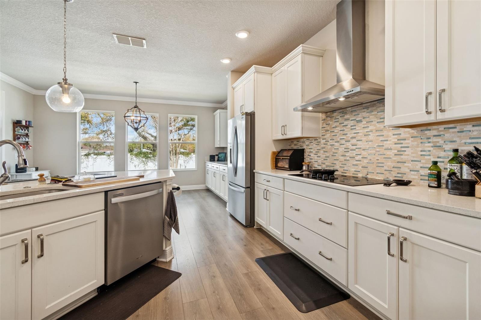 Image 18 of 78 For 2407 Carmen Street