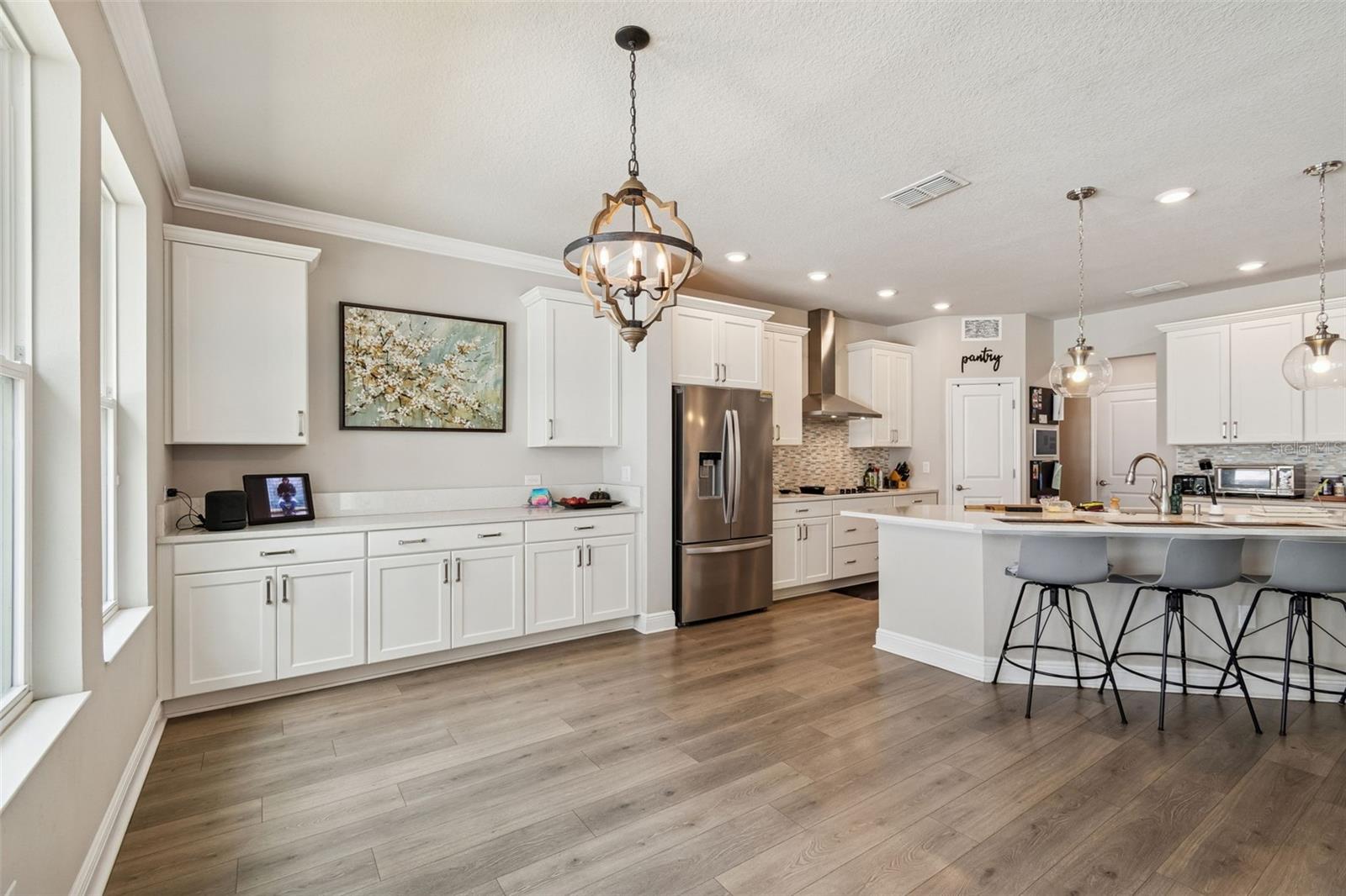 Image 29 of 78 For 2407 Carmen Street