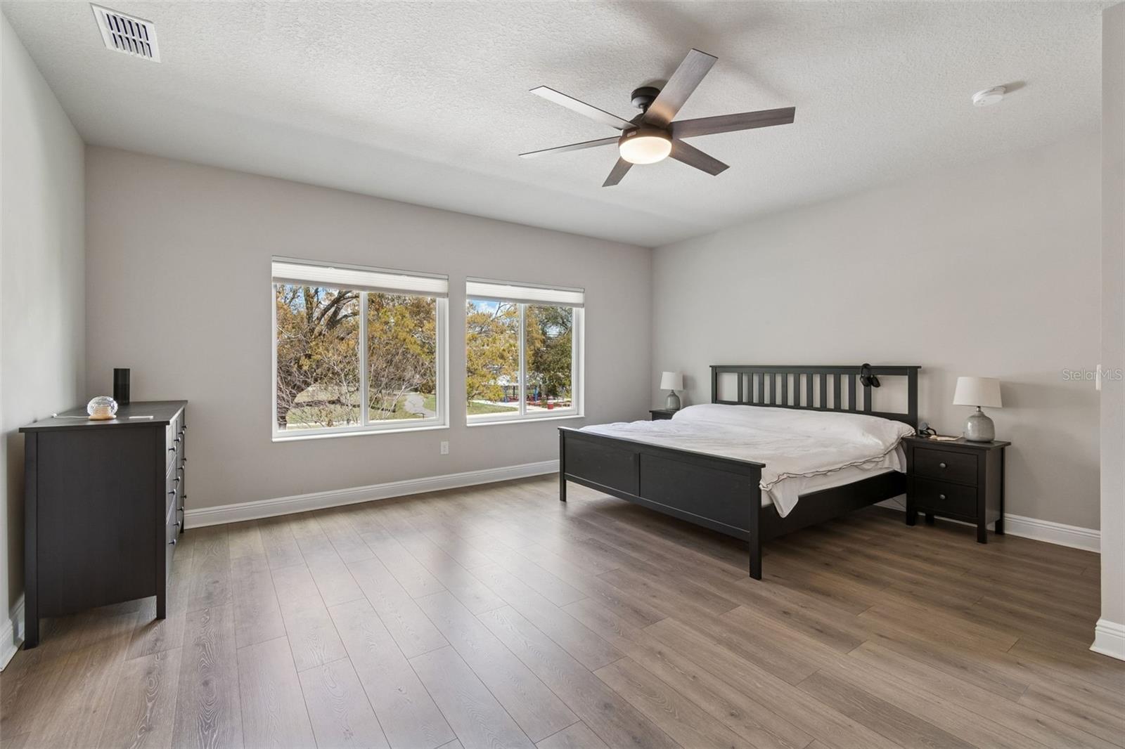 Image 37 of 78 For 2407 Carmen Street