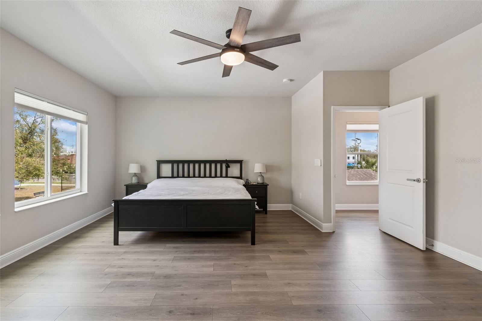 Image 38 of 78 For 2407 Carmen Street