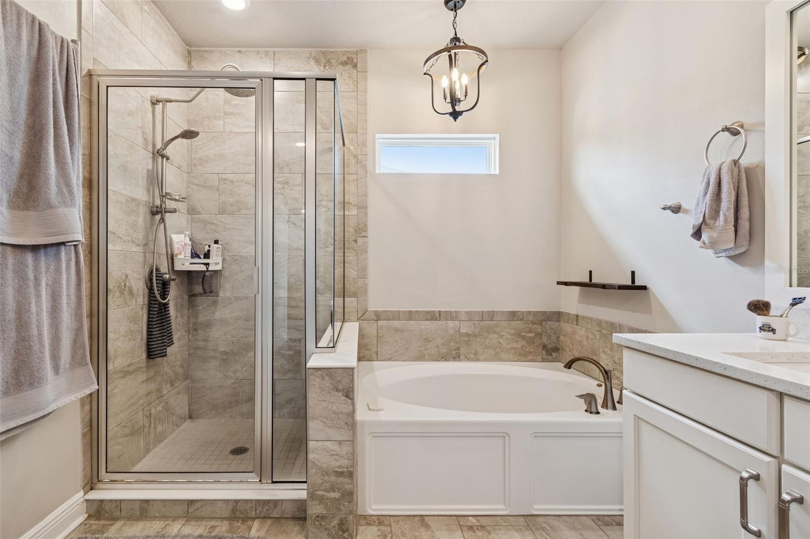 Image 43 of 78 For 2407 Carmen Street