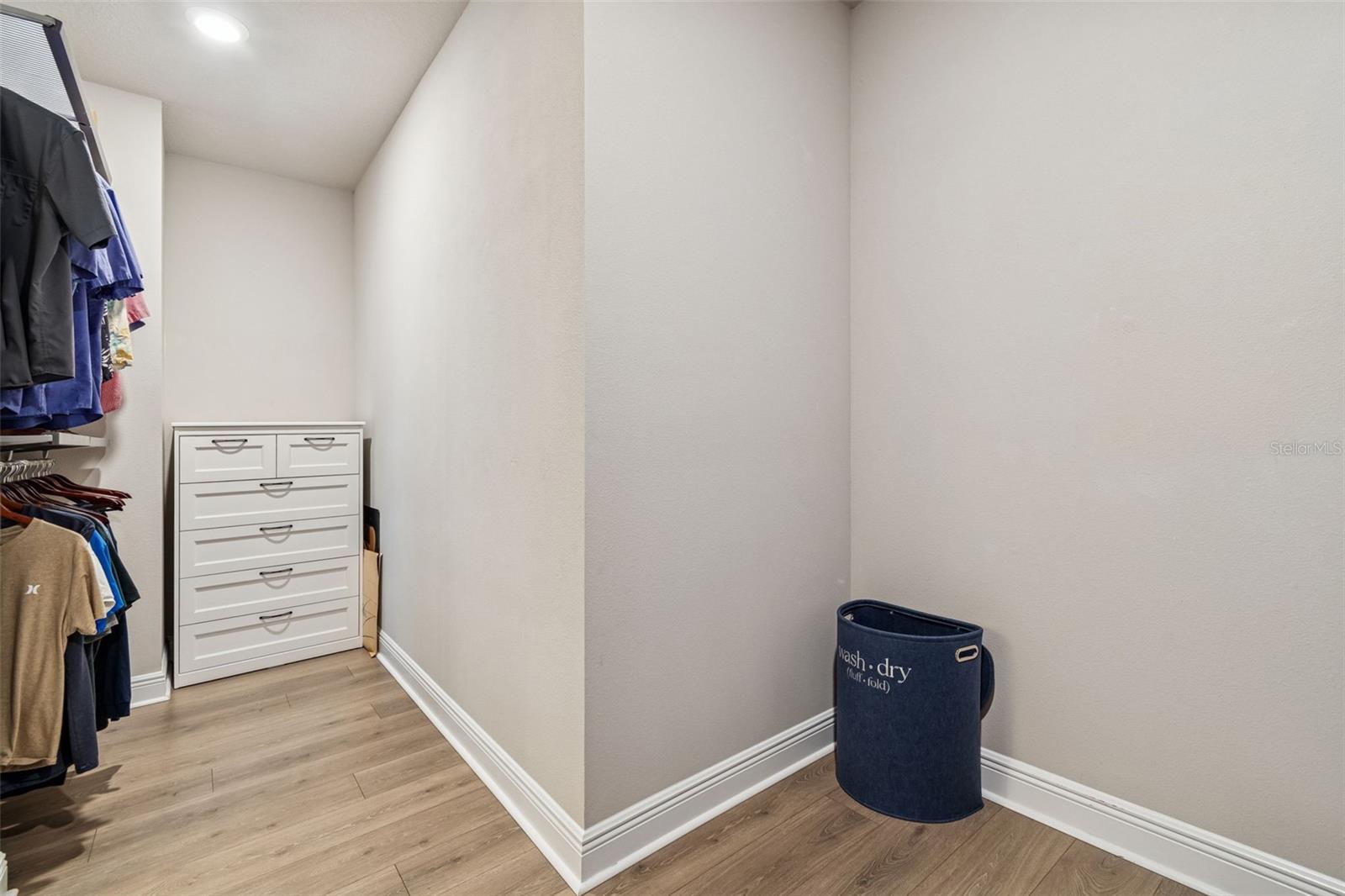 Image 45 of 78 For 2407 Carmen Street