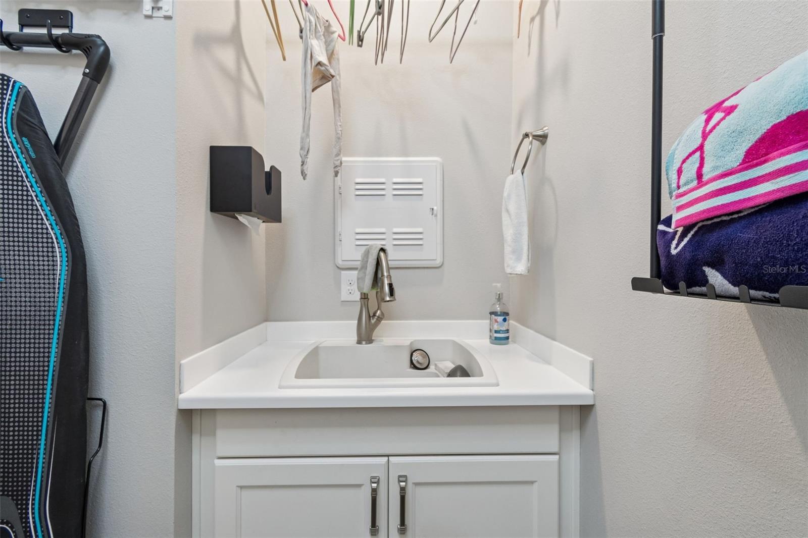 Image 59 of 78 For 2407 Carmen Street