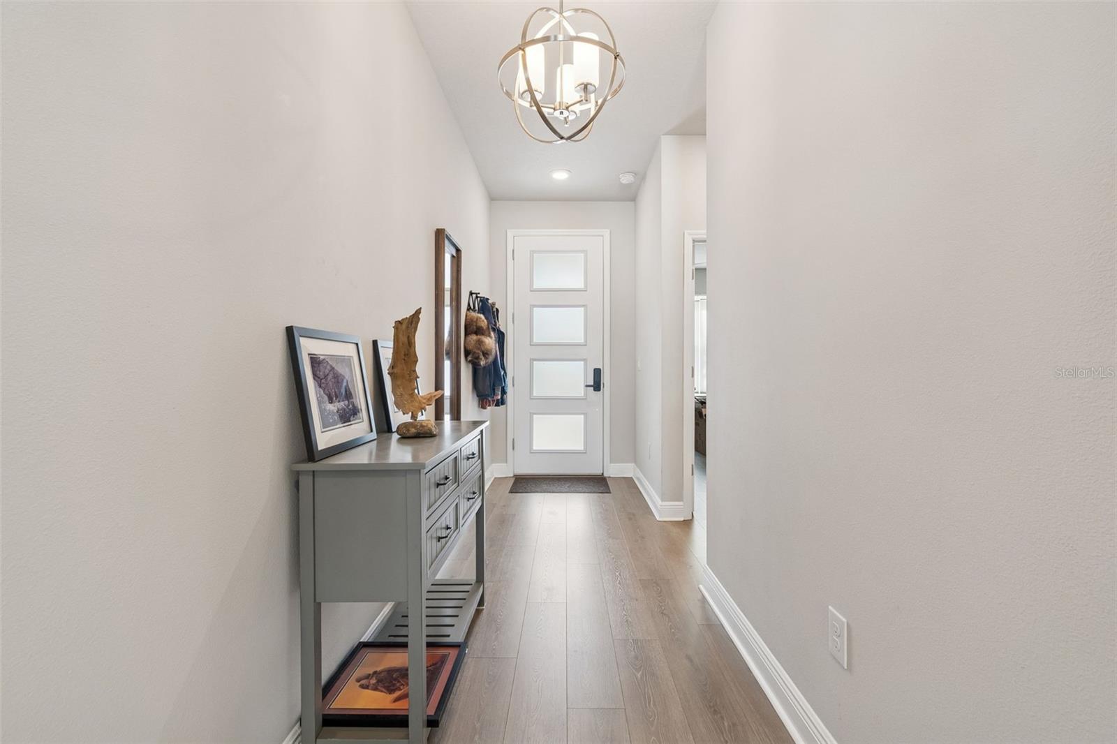 Image 7 of 78 For 2407 Carmen Street