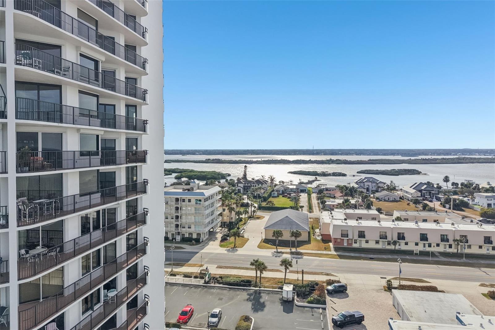 Image 11 of 81 For 3757 Atlantic Avenue 1201