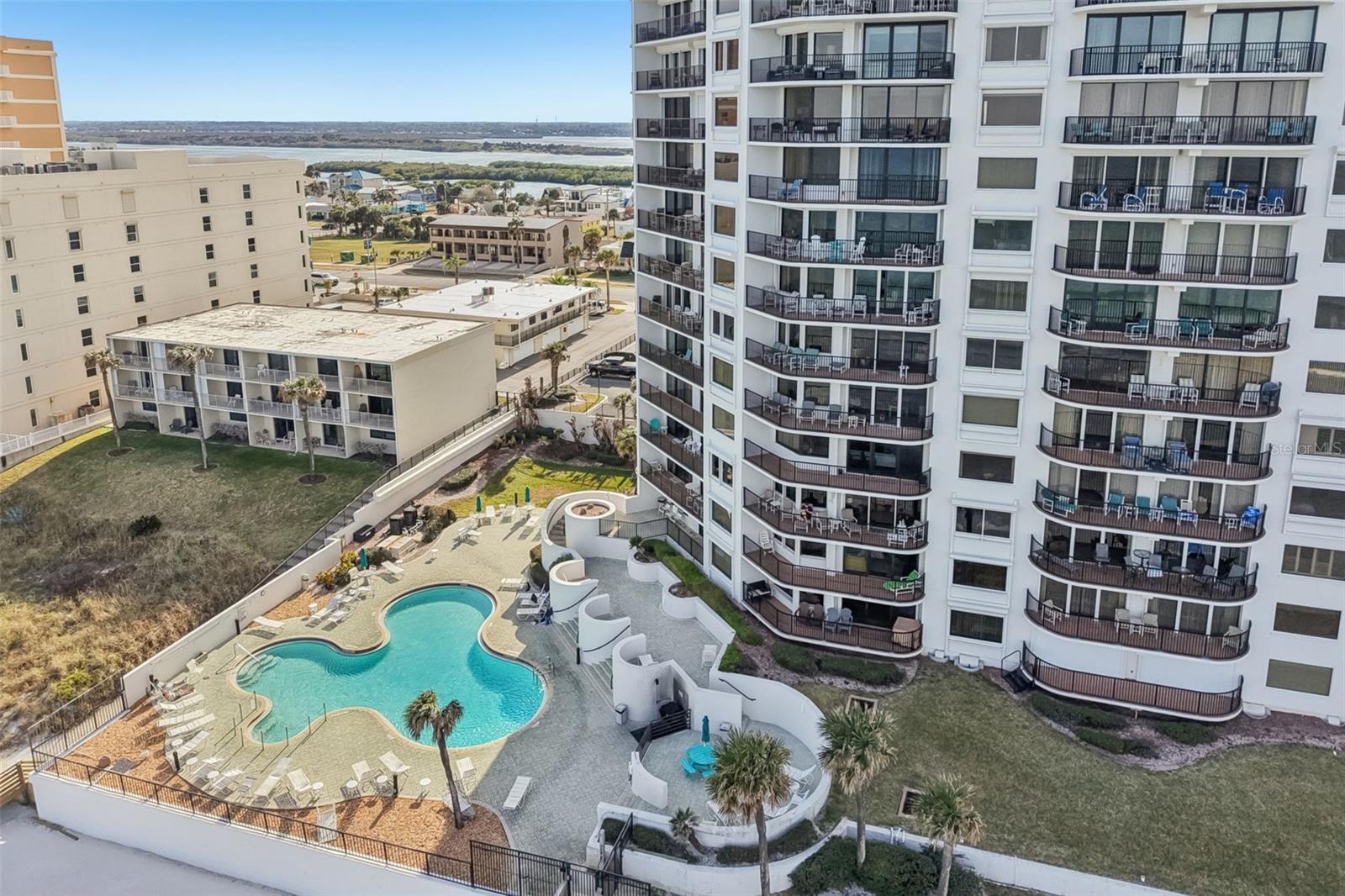 Image 12 of 81 For 3757 Atlantic Avenue 1201