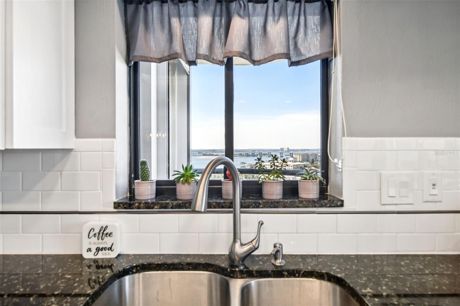 Image 30 of 81 For 3757 Atlantic Avenue 1201