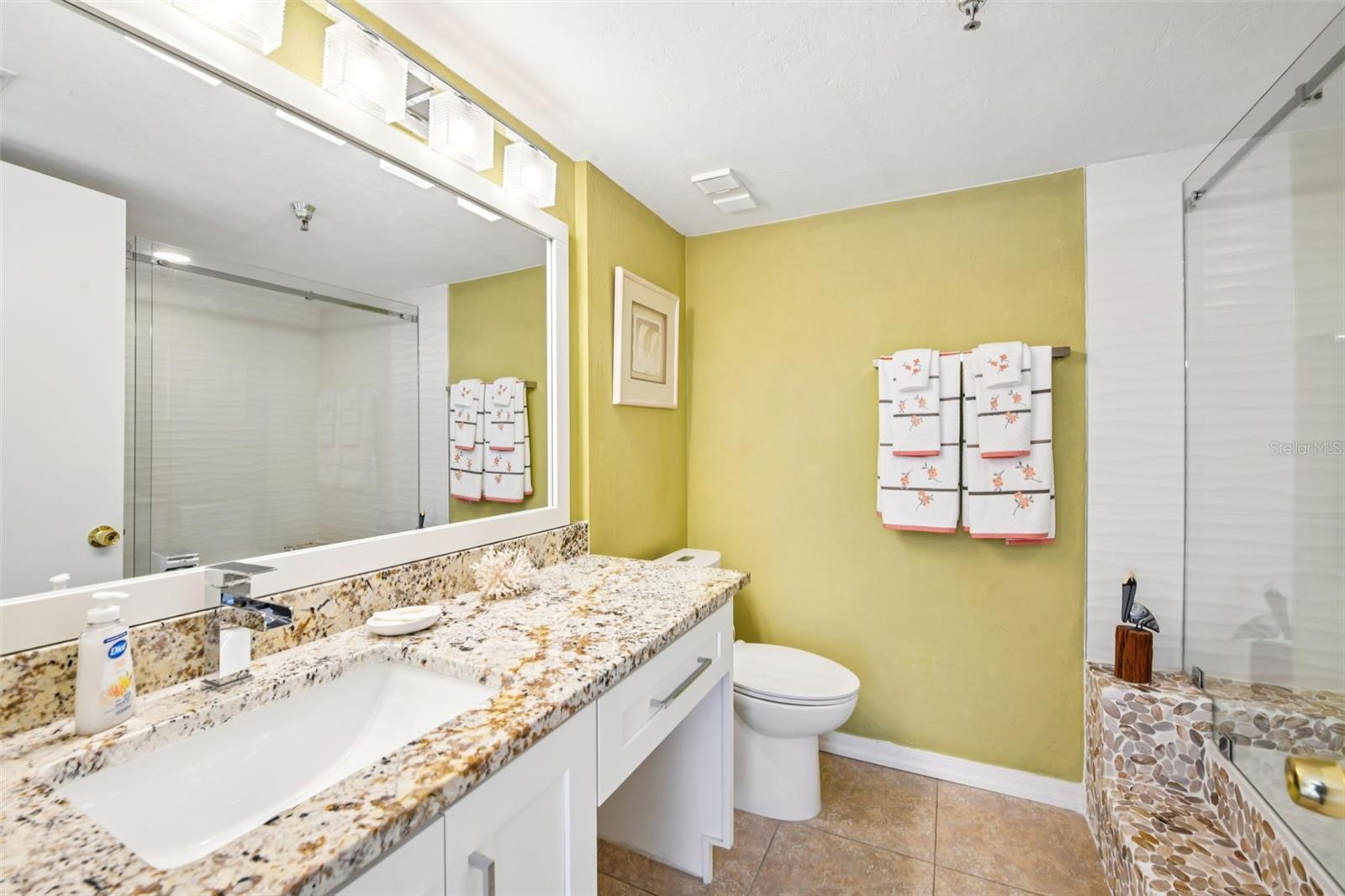 Image 34 of 81 For 3757 Atlantic Avenue 1201