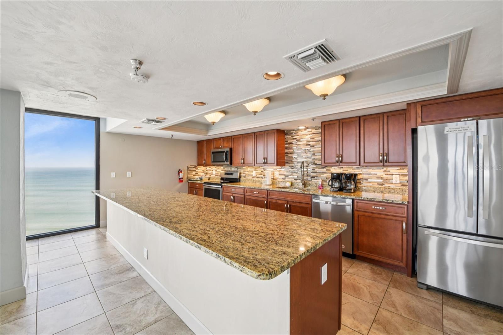 Image 71 of 81 For 3757 Atlantic Avenue 1201