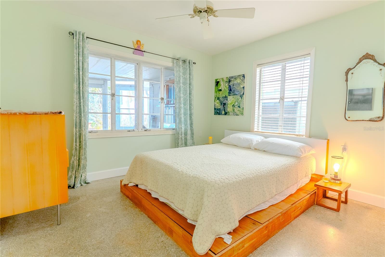 Listing photo id 19 for 412 20th Avenue