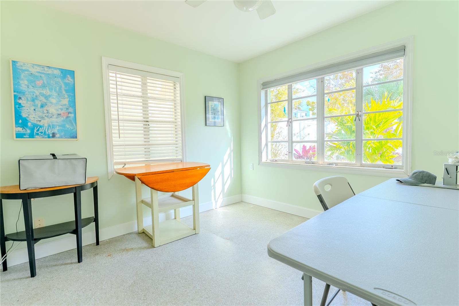 Listing photo id 25 for 412 20th Avenue