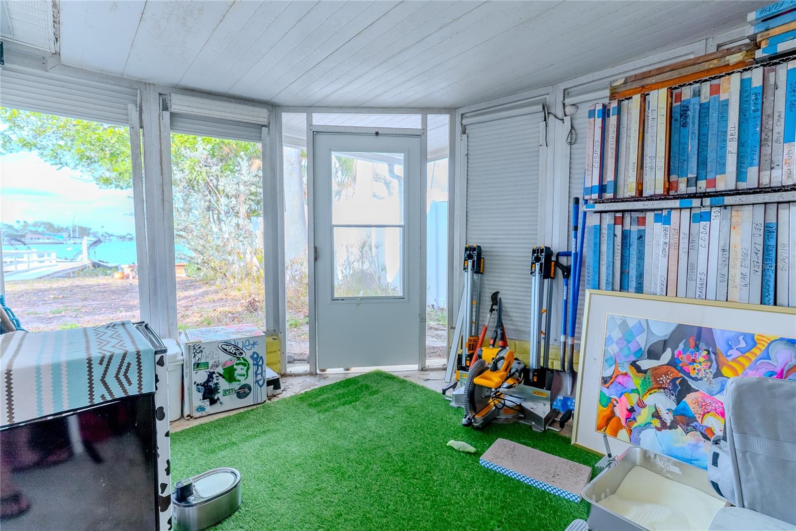 Listing photo id 28 for 412 20th Avenue