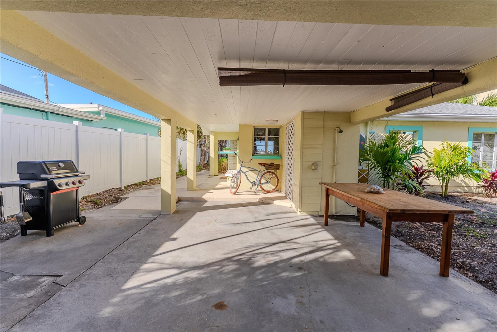 Listing photo id 34 for 412 20th Avenue