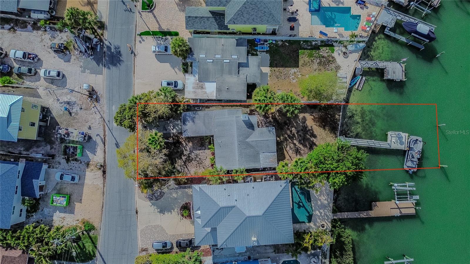 Listing photo id 3 for 412 20th Avenue