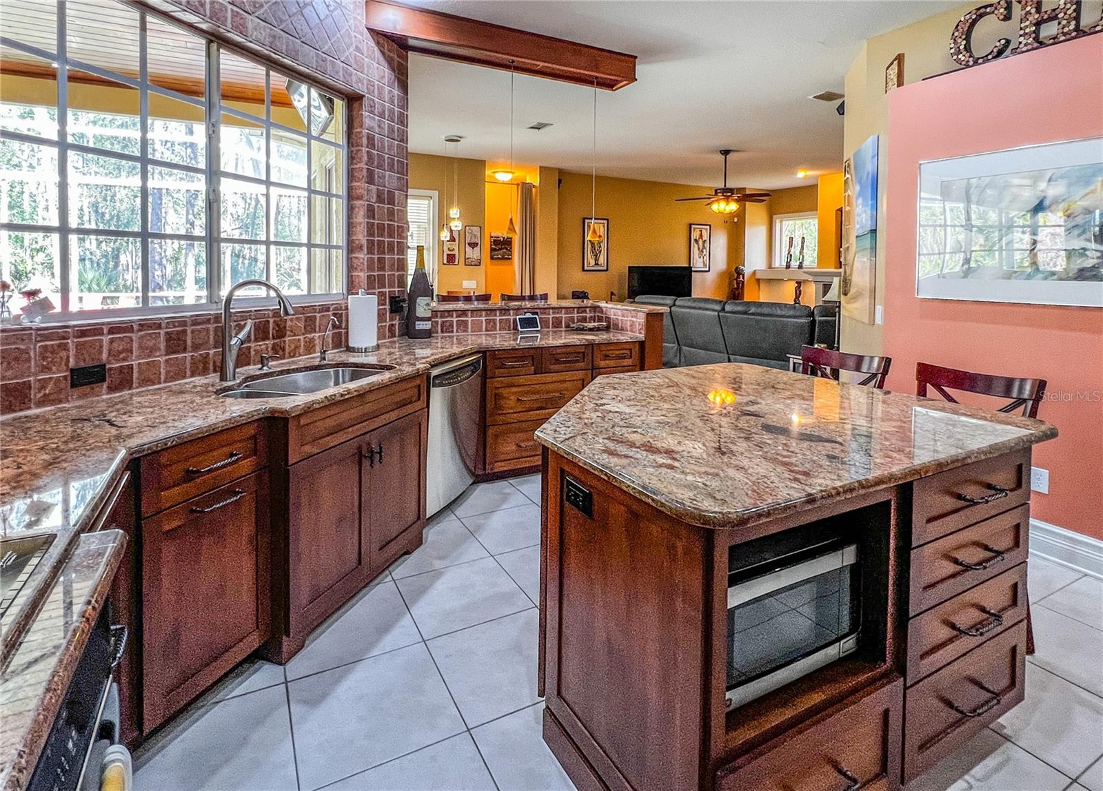 Image 14 of 95 For 8422 Shenandoah Run