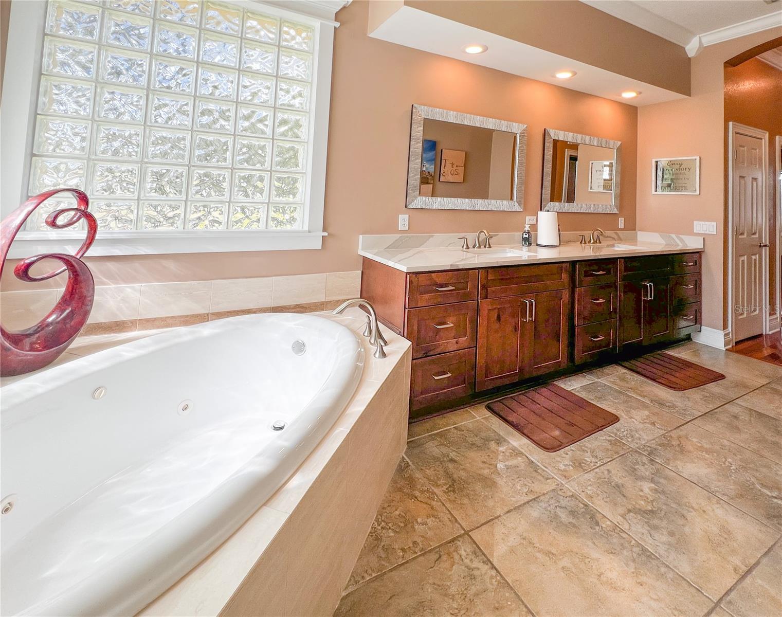 Image 32 of 95 For 8422 Shenandoah Run