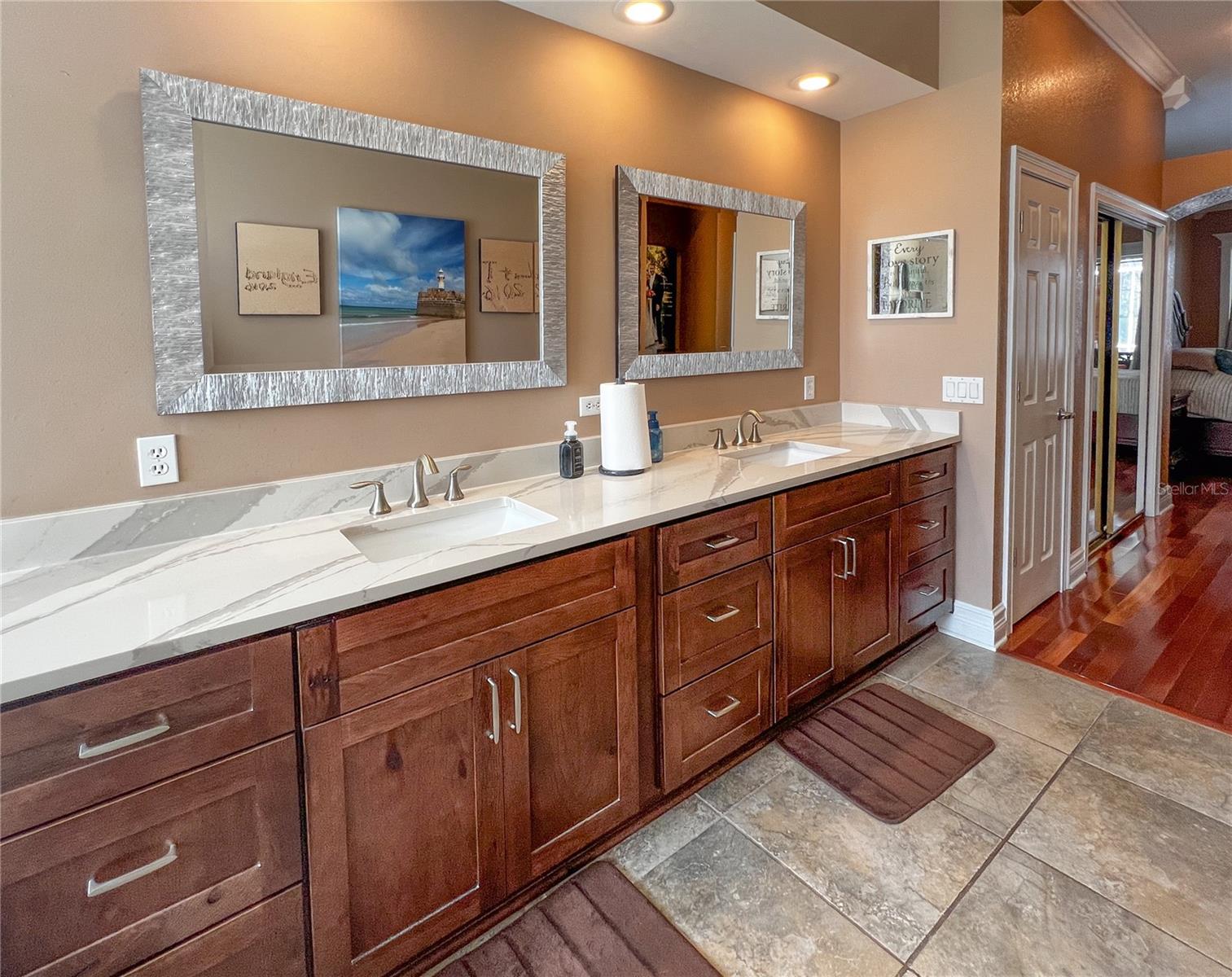 Image 33 of 95 For 8422 Shenandoah Run