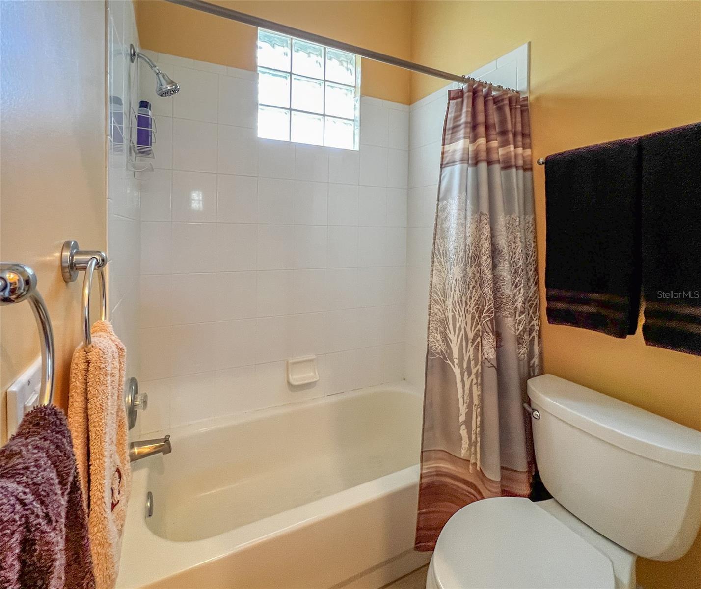 Image 44 of 95 For 8422 Shenandoah Run