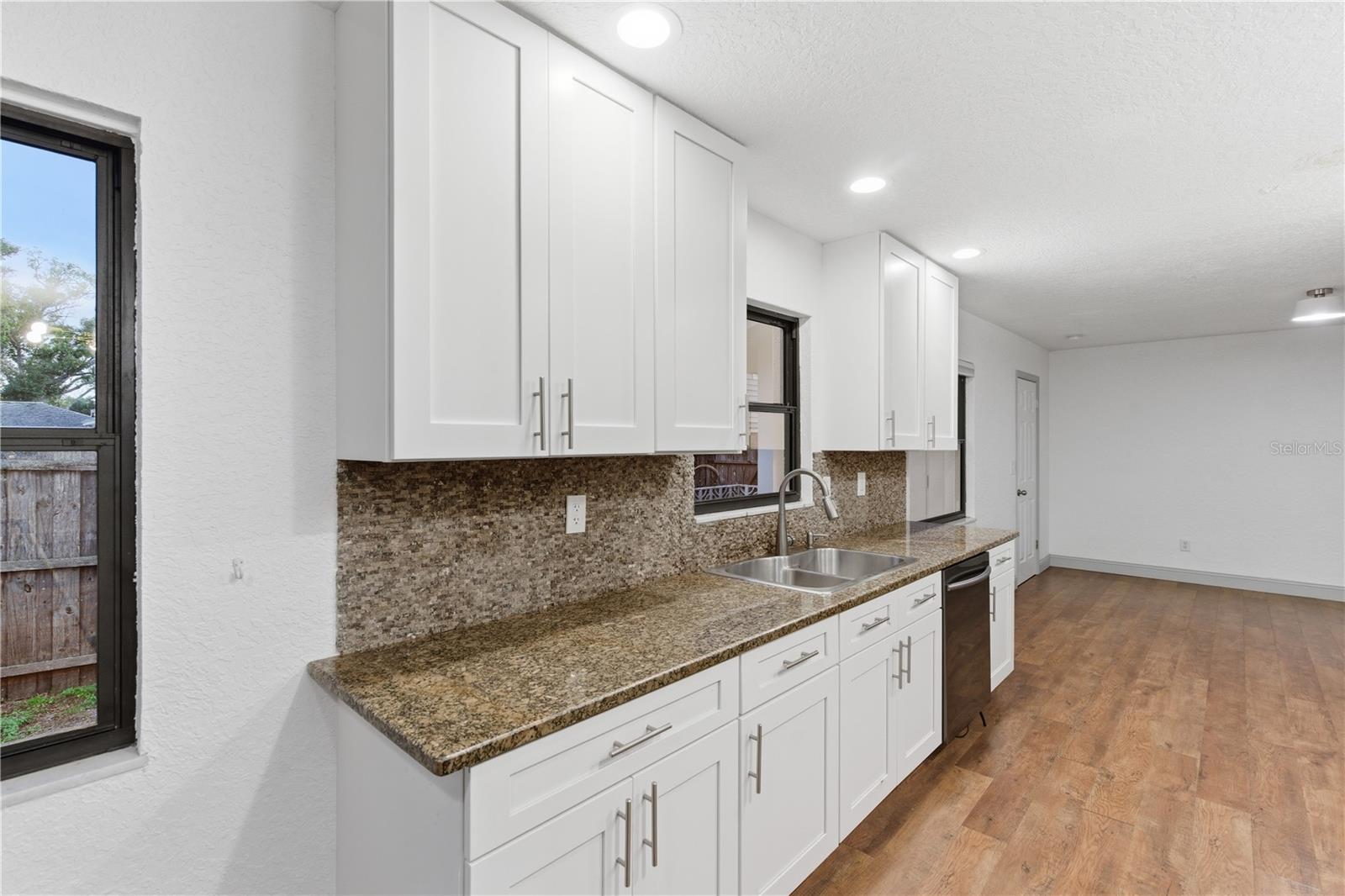 Image 12 of 36 For 1001 Willowbranch Avenue