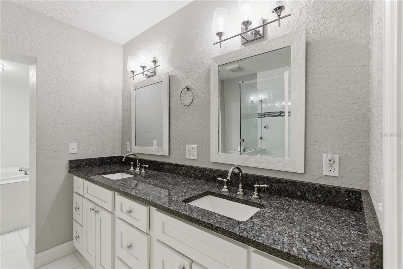 Image 30 of 36 For 1001 Willowbranch Avenue