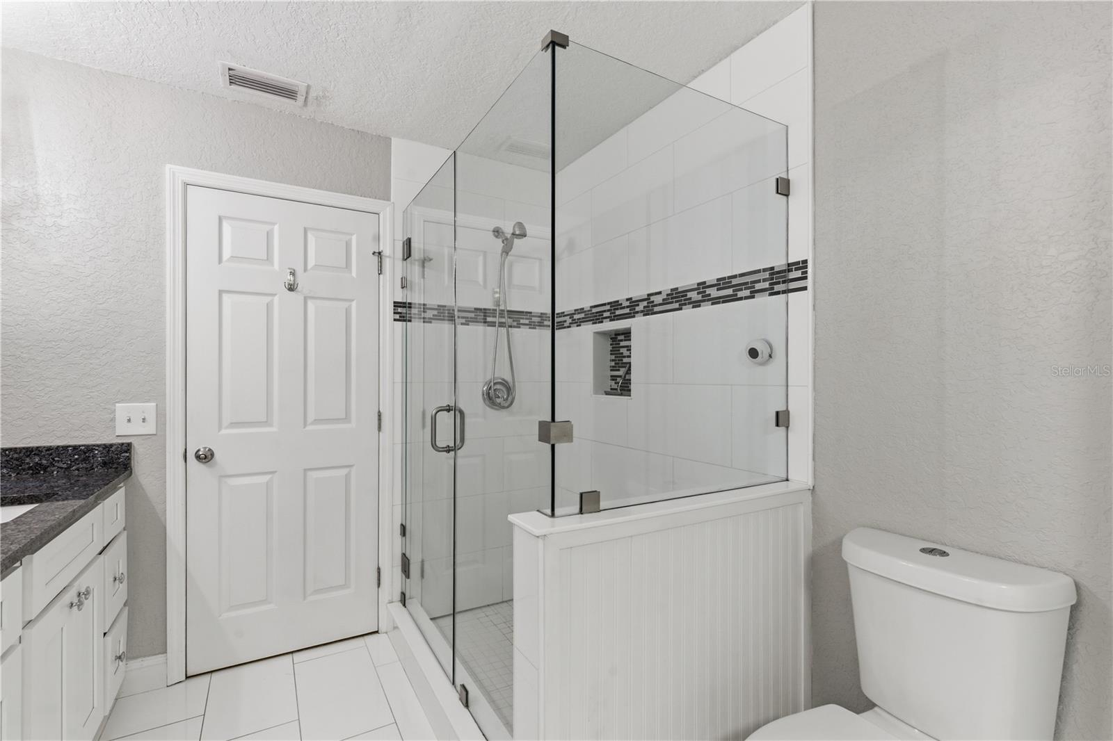 Image 31 of 36 For 1001 Willowbranch Avenue